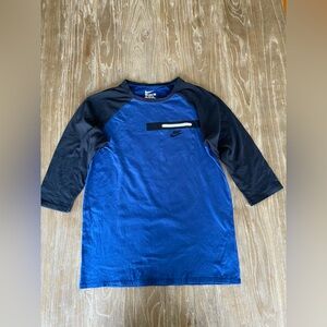 Men’s The Nike Tee 3/4 Sleeve T-shirt Size Medium